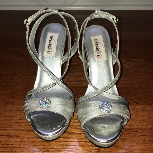 SPARKLY SLIVER HEELS SIZE 7 1/2 - Picture 1 of 4